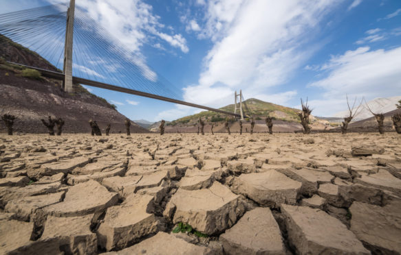 Reservoir Barrios de Luna in Spain during 2017 drought