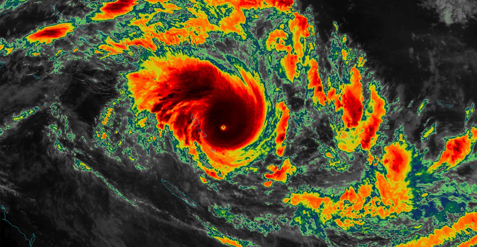 Cyclone Pam nears Vanuatu