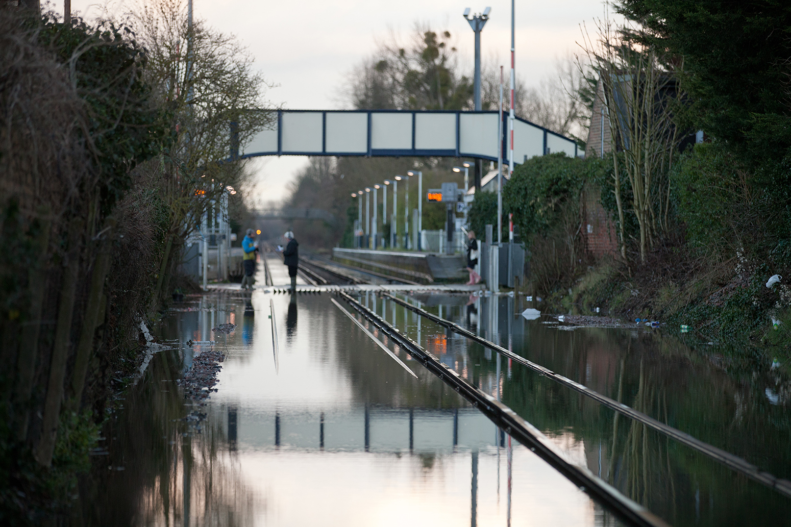 Most routes into Datchet now cut off by record Thames flood waters