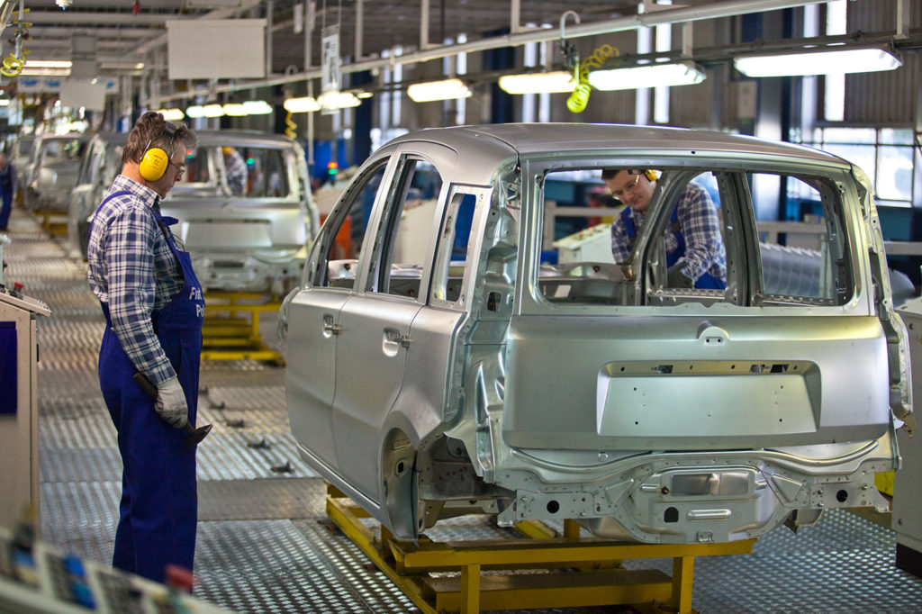 BARJ4B Fiat Panda and Fiat 500 production line in factory, Tychy, Poland