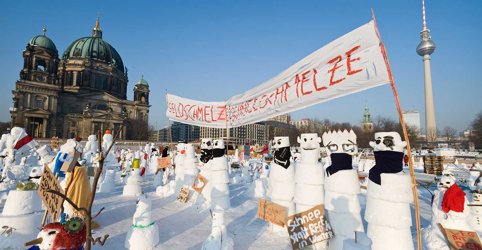 BJE32H Snowman Demo 2010 on the Schlossplatz, Castle Square, Berlin, Germany, Europe.