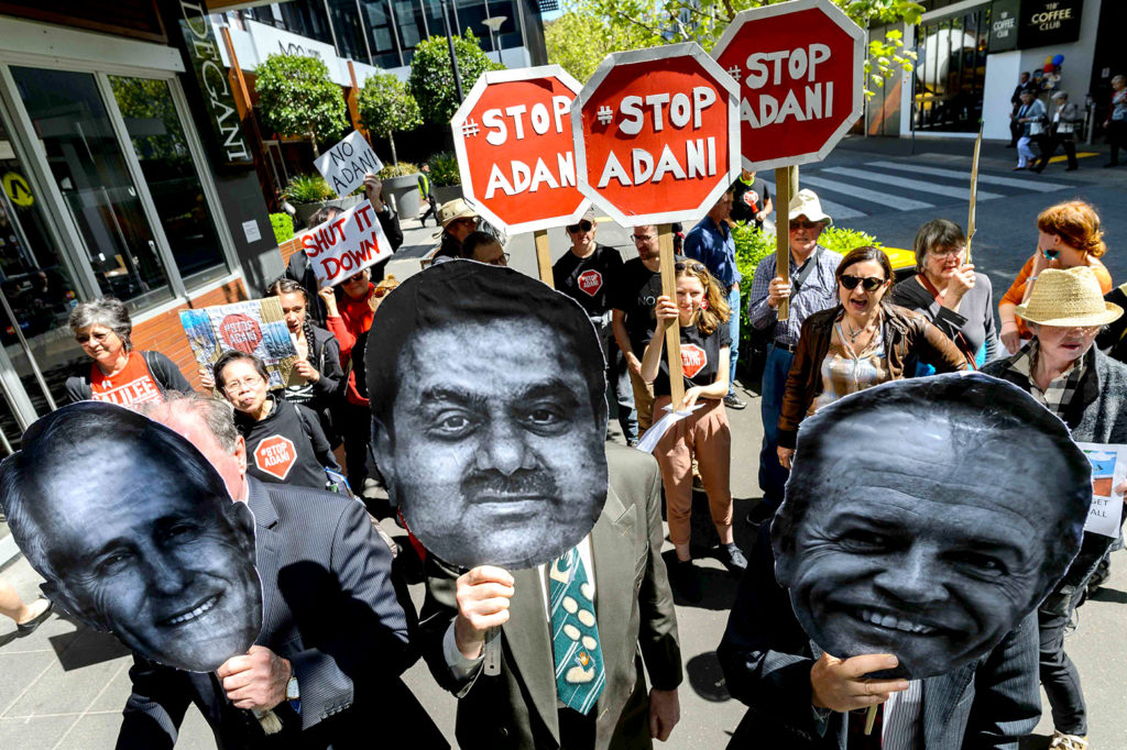 Stop the Adani Carmichael coal mine protest outside Bill Shorten's Moonee Ponds office, 3 October 2017. Credit: Julian Meehan / (CC BY-SA 4.0).