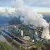 德国莱茵河畔沃尔索姆的煤炭电站的鸟瞰图。