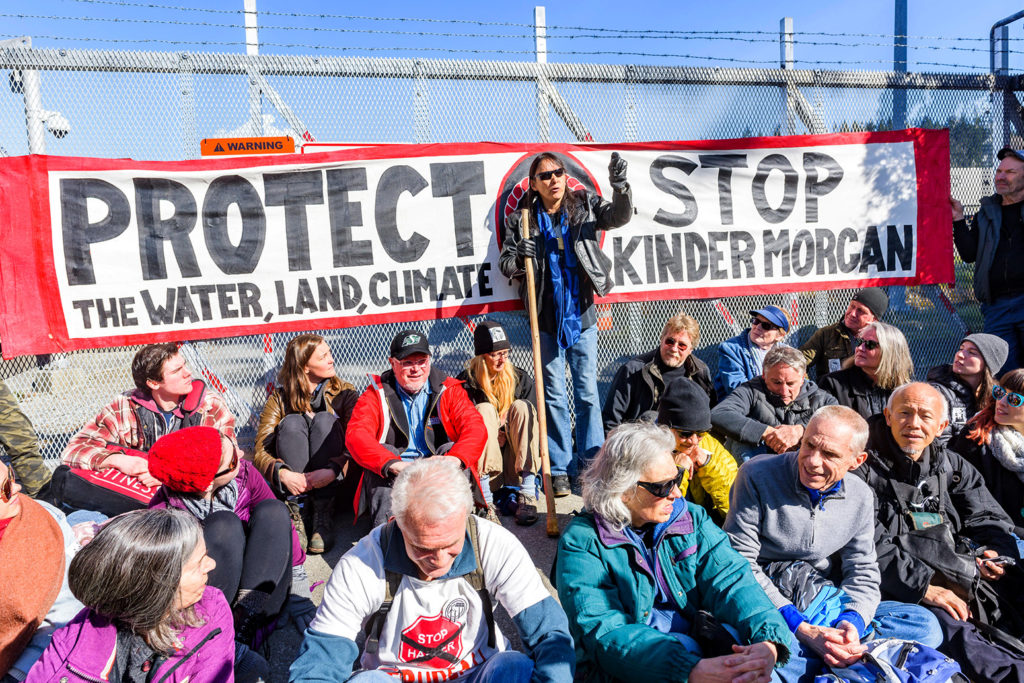 Protesters block entrance to Kinder Morgan Trans Mountain Pipeline, Burnaby, British Columbia, 17 March 2018. Credit: Michael Wheatley / Alamy Stock Photo. MBDPR1