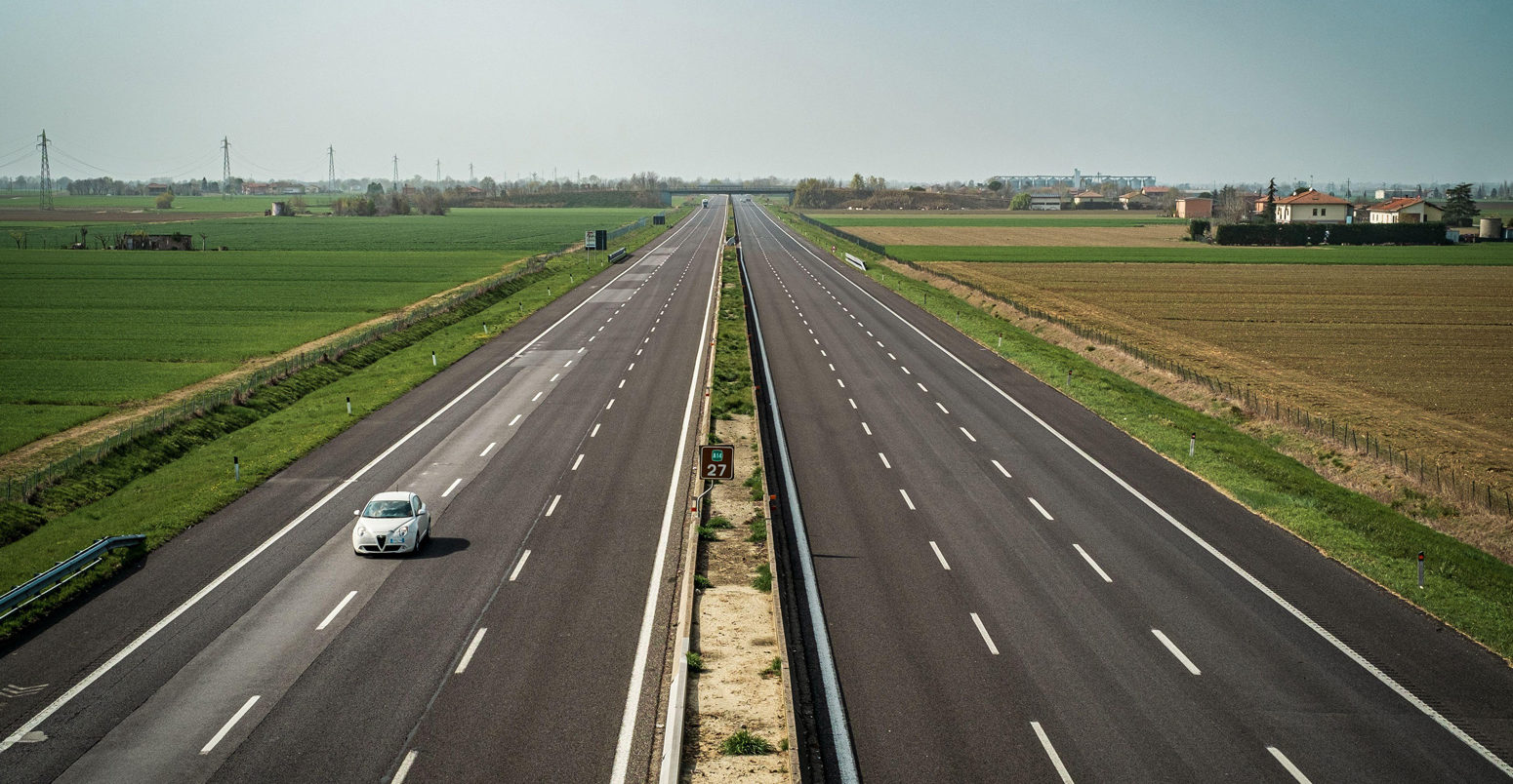 3pm on the A14 highway in Bolgna, Italy. 28 March 2020. Credit: Giorgio Morara / Alamy Stock Photo