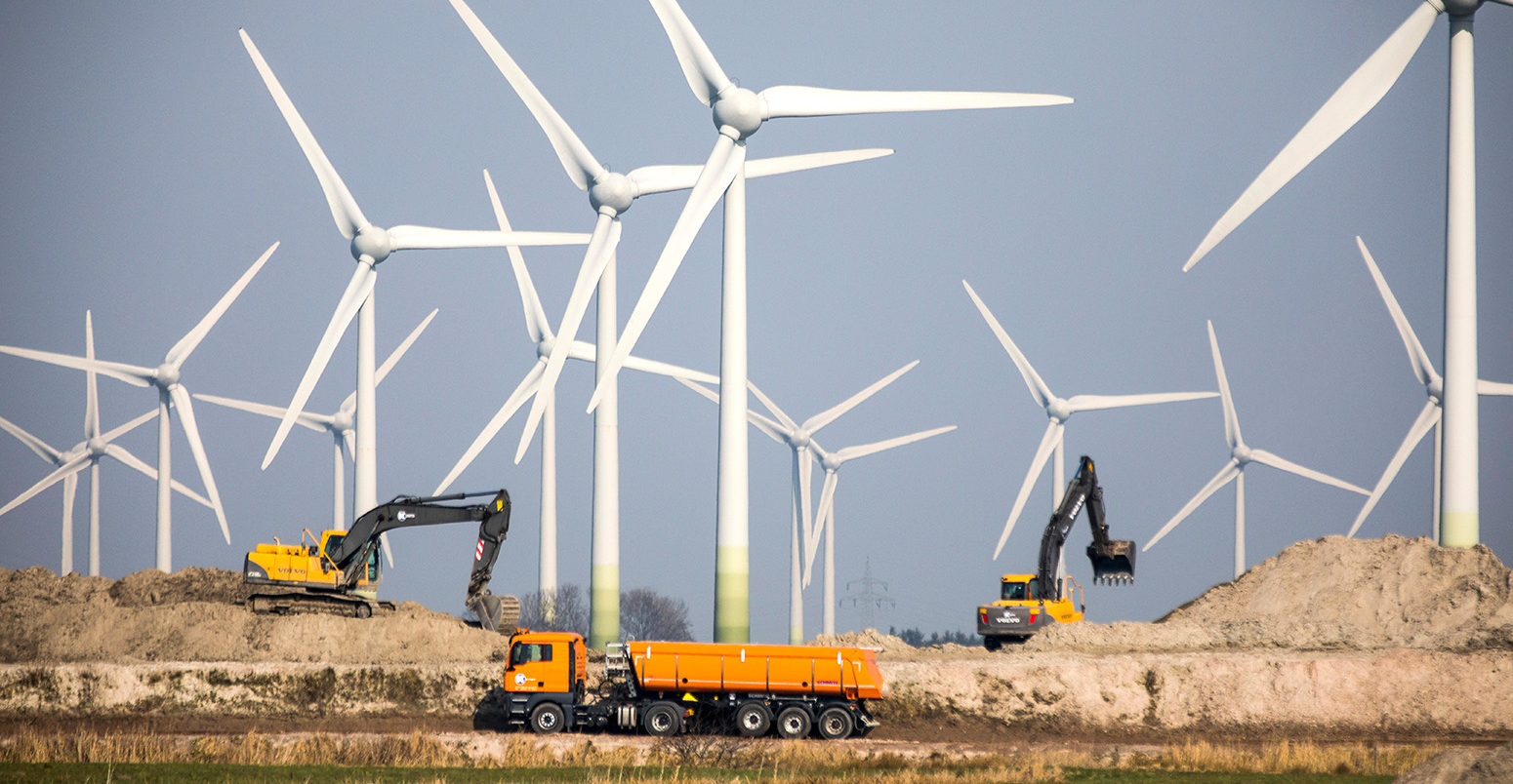 Wind farm construction in northern Germany. Credit: Jochen Tack / Alamy Stock Photo. HWB29A