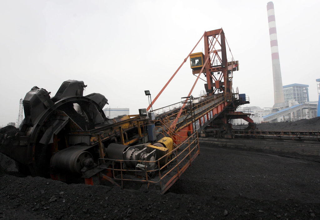 Coal-to-used-for-electricity-generation-is-being-tranported-by-belt-conveyor-at-a-coal-fired-power-plant-in-Huaibei-city,-east-Chinas-Anhui-province