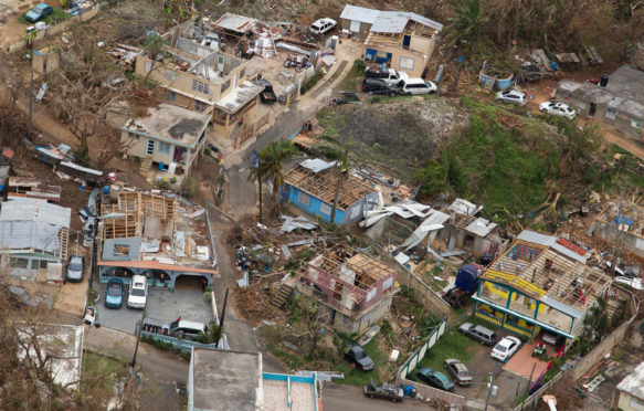 由于飓风玛丽亚带来的强风，波多黎各没有屋顶的房屋的鸟瞰图