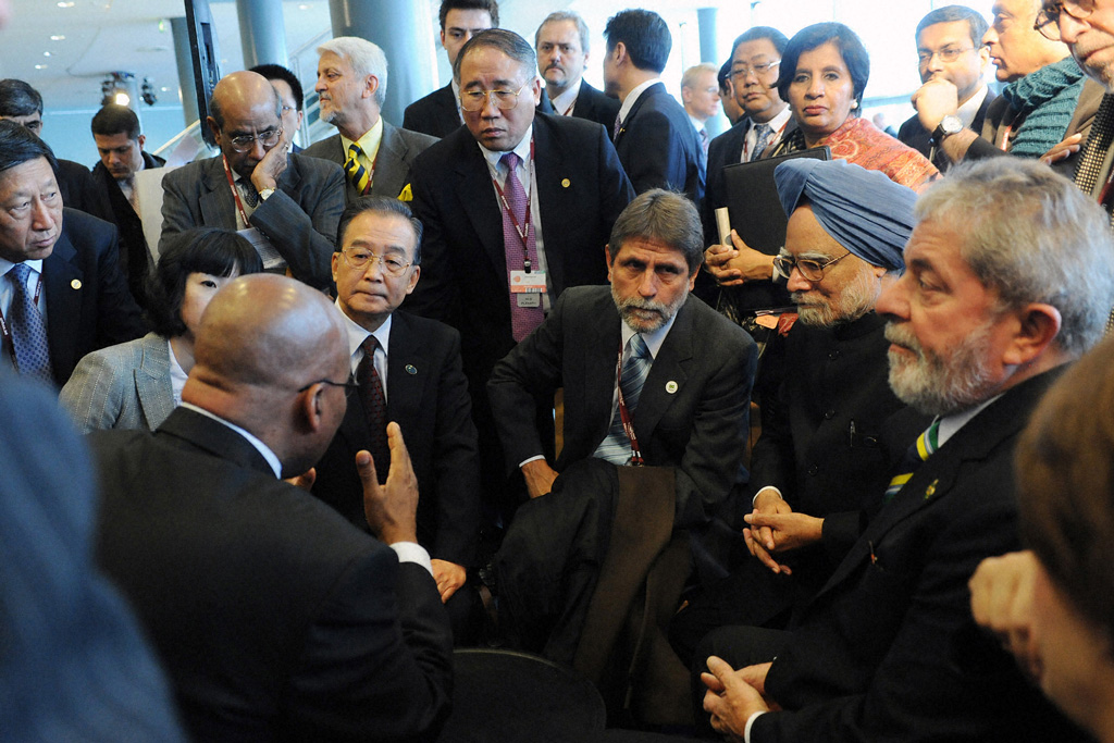 South African President Jacob Zuma, Chinese Primier Wen Jiabao, Indian Prime Minister Manmohan Singh, and Brazilian President Luiz Inacio Lula da Silva in consultation at COP15