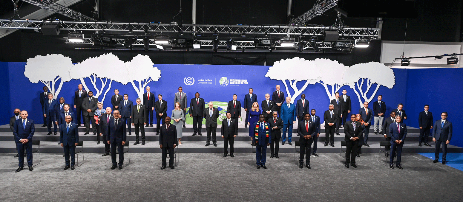 Forest family photo of World Leaders at COP26