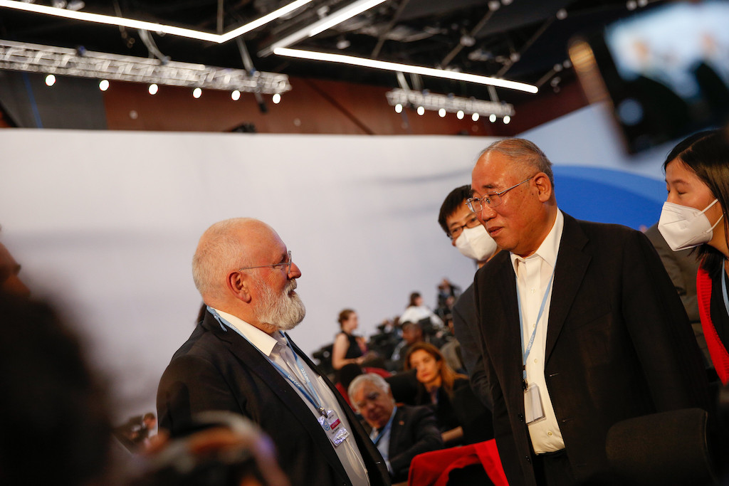 Frans Timmermans and Xie Zhenhua at COP27 closing plenary