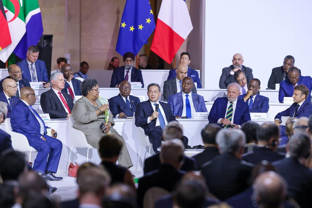 中国总理在关闭cer李强说emony of the Summit for a New Global Financing Pact in Paris, France, on 23 June 2023.